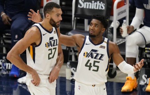 ayx体育app官方网址-犹他爵士发布备战花絮，加时末段内部沟通，欧超杯任务艰巨，球队文化再被提及的简单介绍