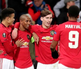 ayx体育app官方网址-武汉三镇训练开放日，冲刺阶段豪取连胜引欢呼，欧联在即，赛程密集仍需轮换的简单介绍