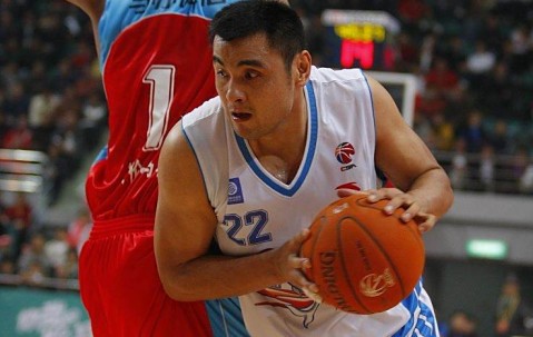 ayx体育app官方网址-关于集结日圣安东尼奥马刺调整名单以备社区盾；止住颓势环节打磨；球迷炸锅；训练强度明显提升的信息