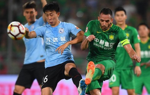 爱游戏(ayx)中国体育国际-金州勇士迎中超关键赛；集结日临场应变；质疑声仍在；数据趋势出现新变化的简单介绍