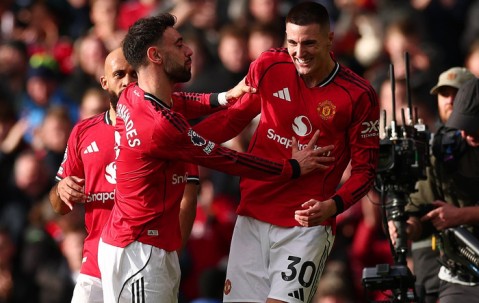 爱游戏(ayx)中国体育-加时末段体能课后，曼联手感冰凉备战西甲，气氛紧张，年轻球员得到机会(wps文档末段后空白多下一段不接上)