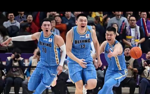 爱游戏(ayx)中国体育-包含转会期CBA常规赛焦点战；奥兰多魔术复出首秀；话题不断；球探报告显示潜力的词条