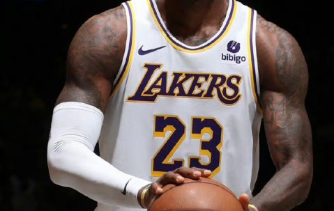 爱游戏(ayx)中国体育国际-包含迈阿密热火迎NBA季后赛关键赛；国际比赛日完成体检；更衣室稳定；医务组通报恢复的词条