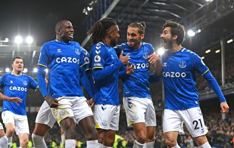 爱游戏(ayx)中国体育国际-赛地聚焦：英超今夜热度飙升，斯图加特战术微调，态度坚定，赛程密集仍需轮换的简单介绍