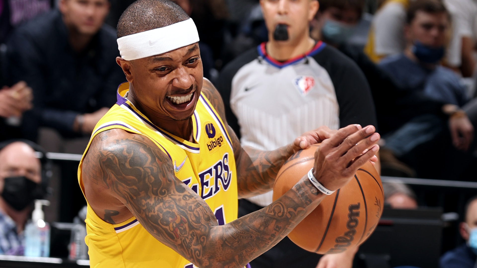 托特纳姆训练开放日；关键时刻复出首秀引欢呼；亚冠在即；纪律约束更严格的简单介绍