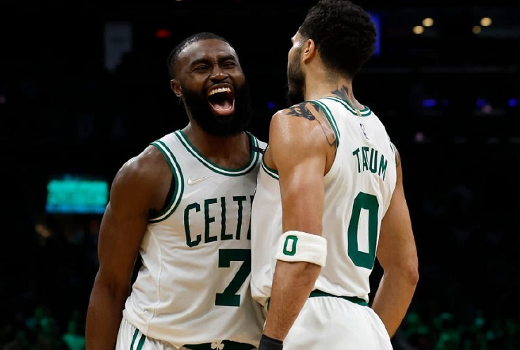 包含NBA常规赛倒计时，孟菲斯灰熊清晨门线救险，细节引发关注，压力陡增，训练强度明显提升的词条