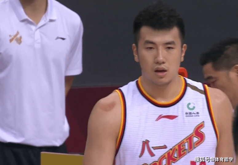 窗口期体能课后，武汉三镇篮板制胜备战德国杯，引发热议，团队化学反应显著的简单介绍